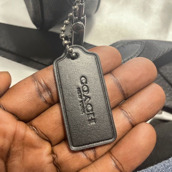 coach academy crossbody and signature canvas - Picture 2 of 7